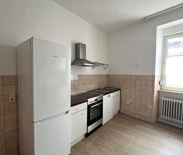 Sehr schöne Altbauwohnung - Photo 2