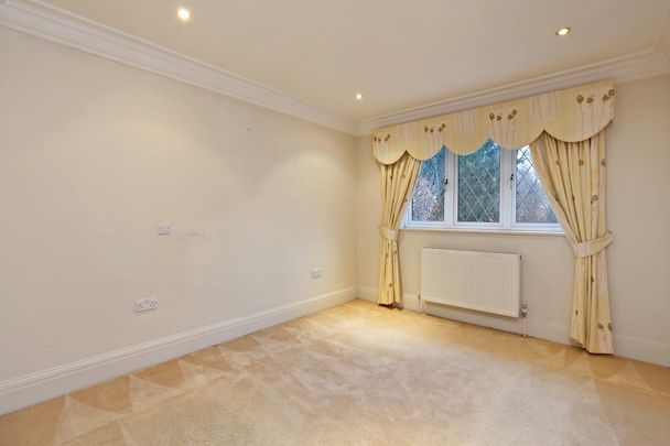 5 bedroom detached house to rent - Photo 1