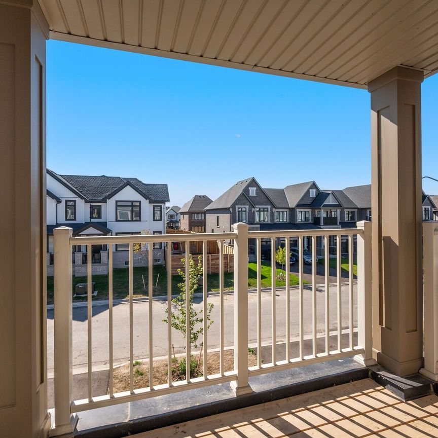 For Lease - 1099 Thompson Drive, Oshawa, Ontario - Photo 1