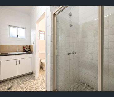 3/13-15 Harris Street, Parramatta Park, Qld 4870 - Photo 2