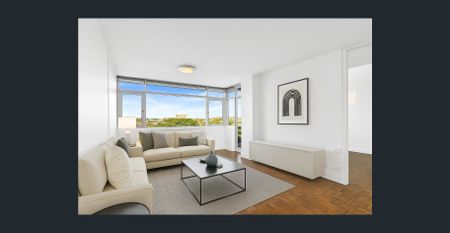 Iconic light filled apartment - Photo 5