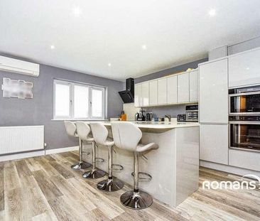 Don Close, Swindon, Wiltshire, SN25 - Photo 5