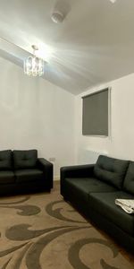 1 Bed Flat, Walpole Road, SW19 - Photo 3