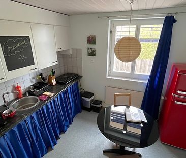 1½ Zimmer-Wohnung in Evilard (BE), möbliert, auf Zeit - Photo 2