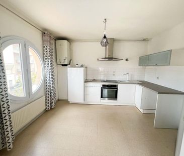 Location Appartement 2 pièces 48m² ROANNE 42300 - Photo 3