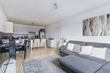 Schoolgate Drive, MORDEN - Photo 2