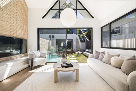 13 Plowman Street, North Bondi NSW 2026 - House For Rent | Domain - Photo 5