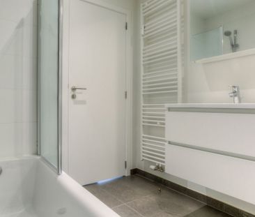 Appartement te huur in Eeklo voor € 895 met 2 slaapkamers - Photo 2