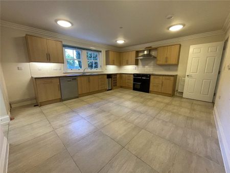 Church Street, Christchurch, Dorset, BH23 - Photo 5