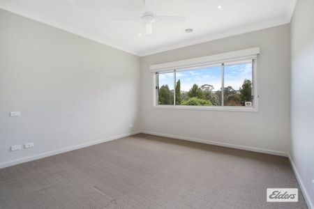 Modern Family Living - Photo 3
