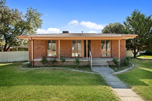 Comfortable Living and Everyday Practicality - Photo 1