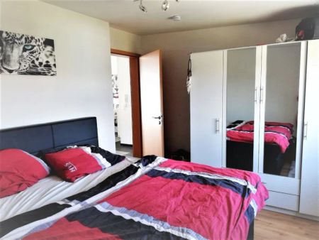 Moderne großzügige 2-Zimmer-Wohnung mit Dachterrasse - Foto 2