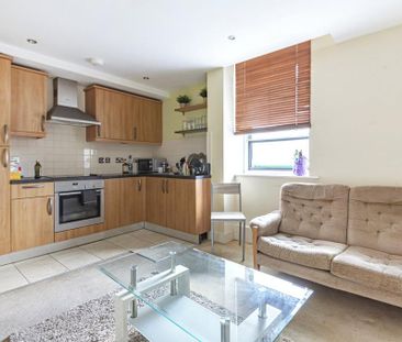 1 bedroom flat to rent - Photo 4