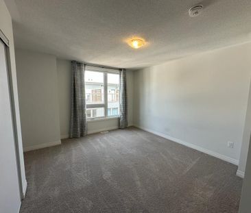 For Lease - 1663 Pleasure Valley Path, Oshawa, Ontario - Photo 5