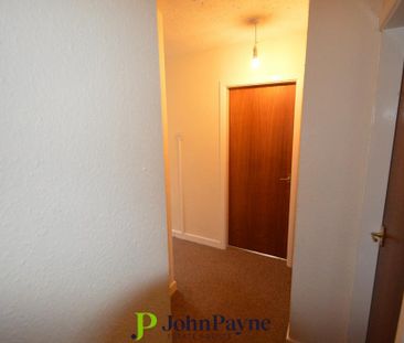 2 bedroom maisonette to rent - Photo 1