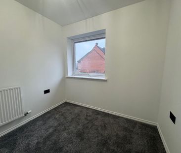 2 bedroom townhouse to rent - Photo 4