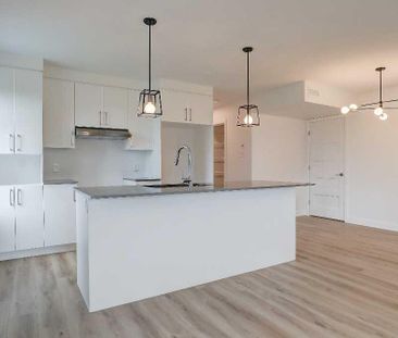 Charmant Appartement 5 1/2 à louer - Estrie / East Angus - Tranquil... - Photo 2