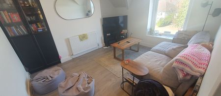 Flat 5, 212 Newport Road, Roath, Cardiff, CF24 1DN - Photo 2