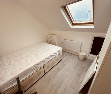 2 bedroom flat to rent - Photo 6