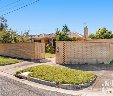 14 Magnolia Avenue, Bentleigh East - Photo 6