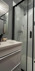 Location Appartement 2 pièces 47m² VILLEFRANCHE SUR SAONE 69400 - Photo 3