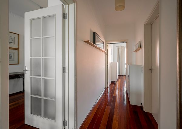 Apartamento T2 para arrendamento com móveis no Alto da Barra em Oeiras