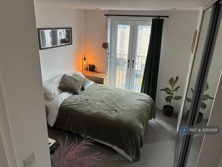 2 bedroom flat to rent - Photo 3