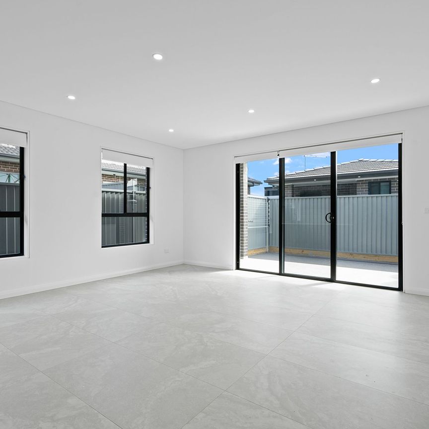 Beautifully Designed Duplex - Photo 1