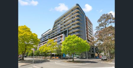 SUPERIOR POSITIONING AT SOCIETY - Photo 2