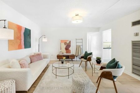 633 Bay Street #2616 - Photo 2