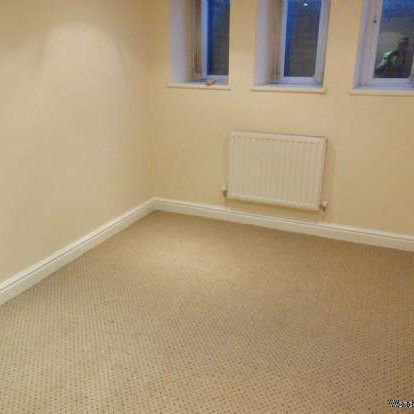 2 bedroom property to rent in Oldham - Photo 1