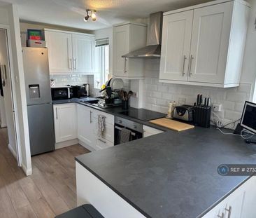 2 bedroom flat to rent - Photo 4