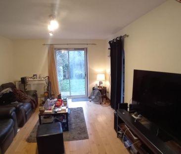 2 bedroom semi-detached house to rent - Photo 3