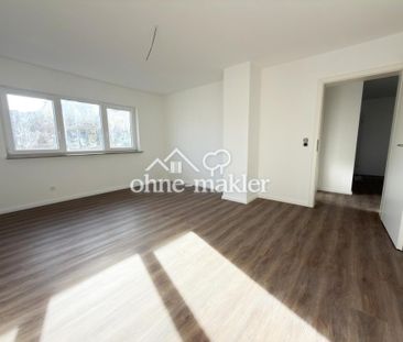 Erstbezug nach Kernsanierung | 2-Zimmer-Wohnung mit Balkon & Einbau... - Photo 1