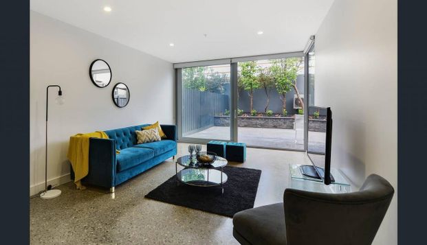 GORGEOUS | GROUND FLOOR | CLOSE TO BEACH - Photo 1