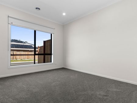 Brand New 4 Bedroom Family Home with 2 Living Zones - Photo 2