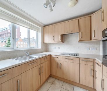 1 bedroom retirement property to rent - Photo 5