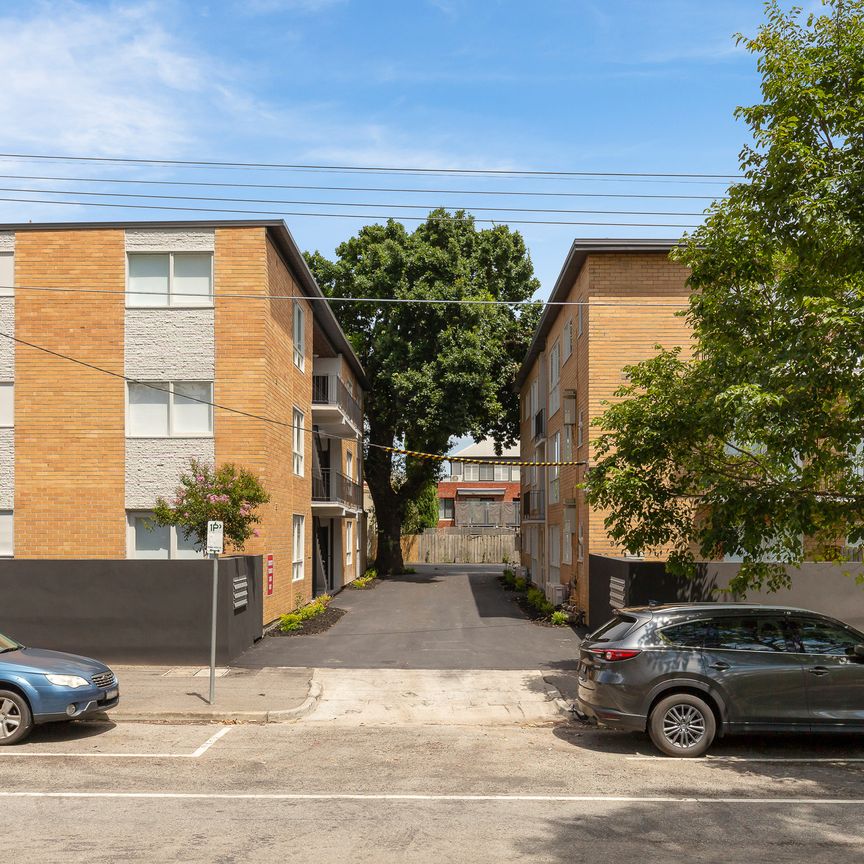 2/300 Ferrars Street, South Melbourne VIC 3205 - Apartment For Rent | Domain - Photo 1