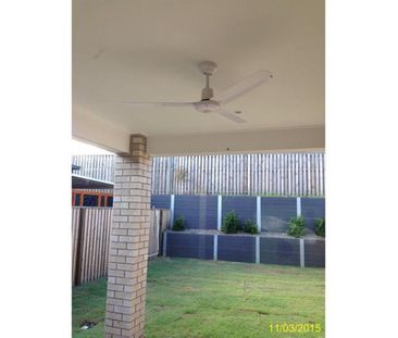 AIR CONDITIONED TWO BEDROOM DUPLEX WITH LARGE COURTYARD ! - Photo 5