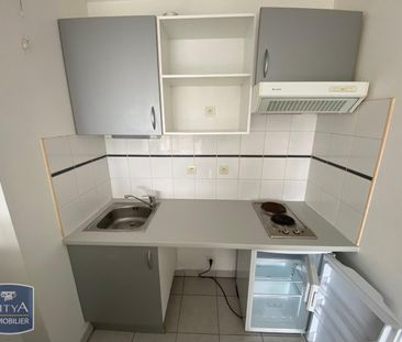 Location Appartement 2 pièces 34m² POITIERS 86000 - Photo 2