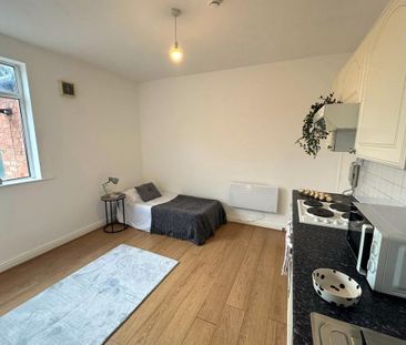 1 bedroom bedsit to rent - Photo 6