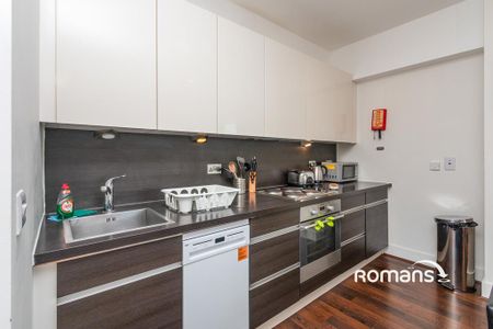 1 bedroom flat to rent - Photo 2