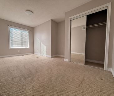 For Lease - 98 Marycroft (Upper) Court, Brampton, Ontario - Photo 4
