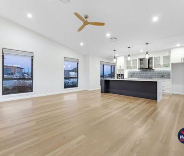 21 Yali Street, TAYLOR ACT 2913 - Photo 2