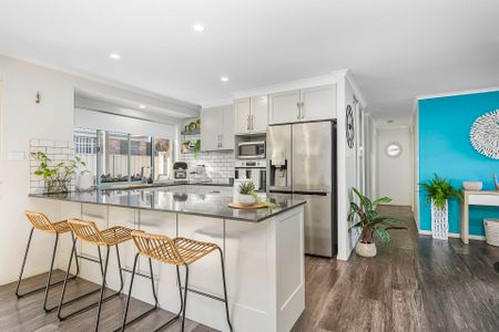 34 Greenmeadows Drive, Port Macquarie NSW 2444 - House For Rent | Domain - Photo 5