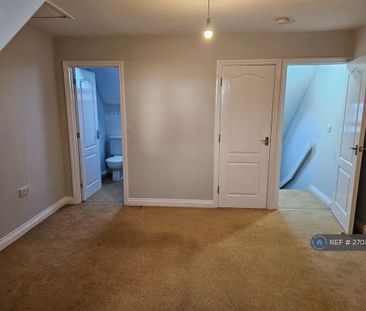 3 bedroom semi-detached house to rent - Photo 5