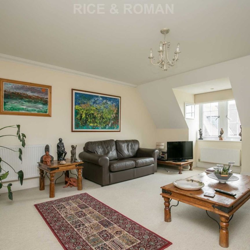 2 Bedroom Apartment, Cobham Grange – Cobham - Photo 1