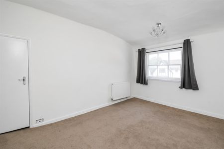 2 bed apartment to rent in High Street, Henley-In-Arden, B95 - Photo 4