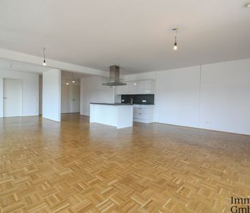 Attraktive 2-Zimmer-Wohnung mit großer Fensterfront und großzügiger... - Photo 2