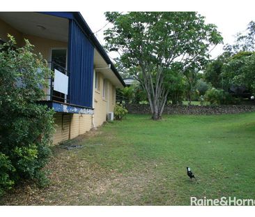Charming Home in Prime Location with Expansive Yard - Photo 3
